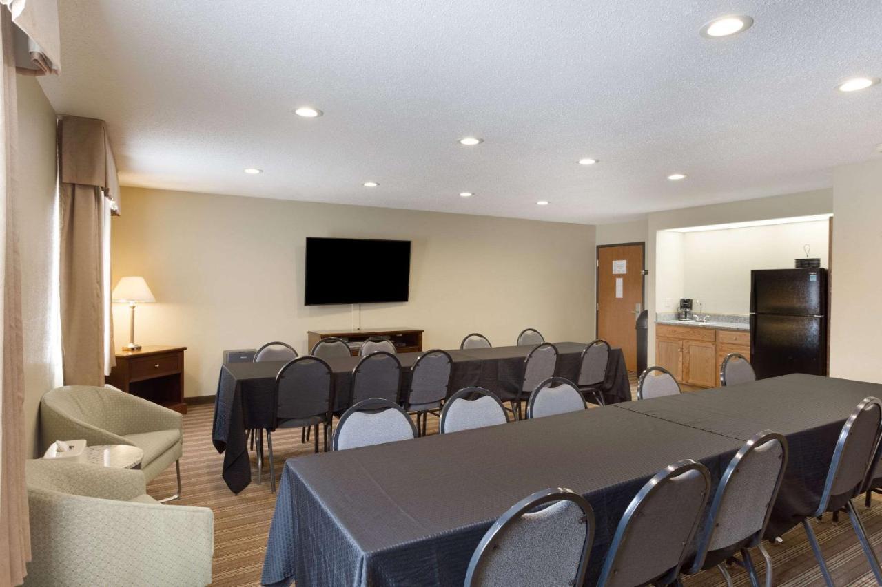 Quality Inn Athens Bagian luar foto
