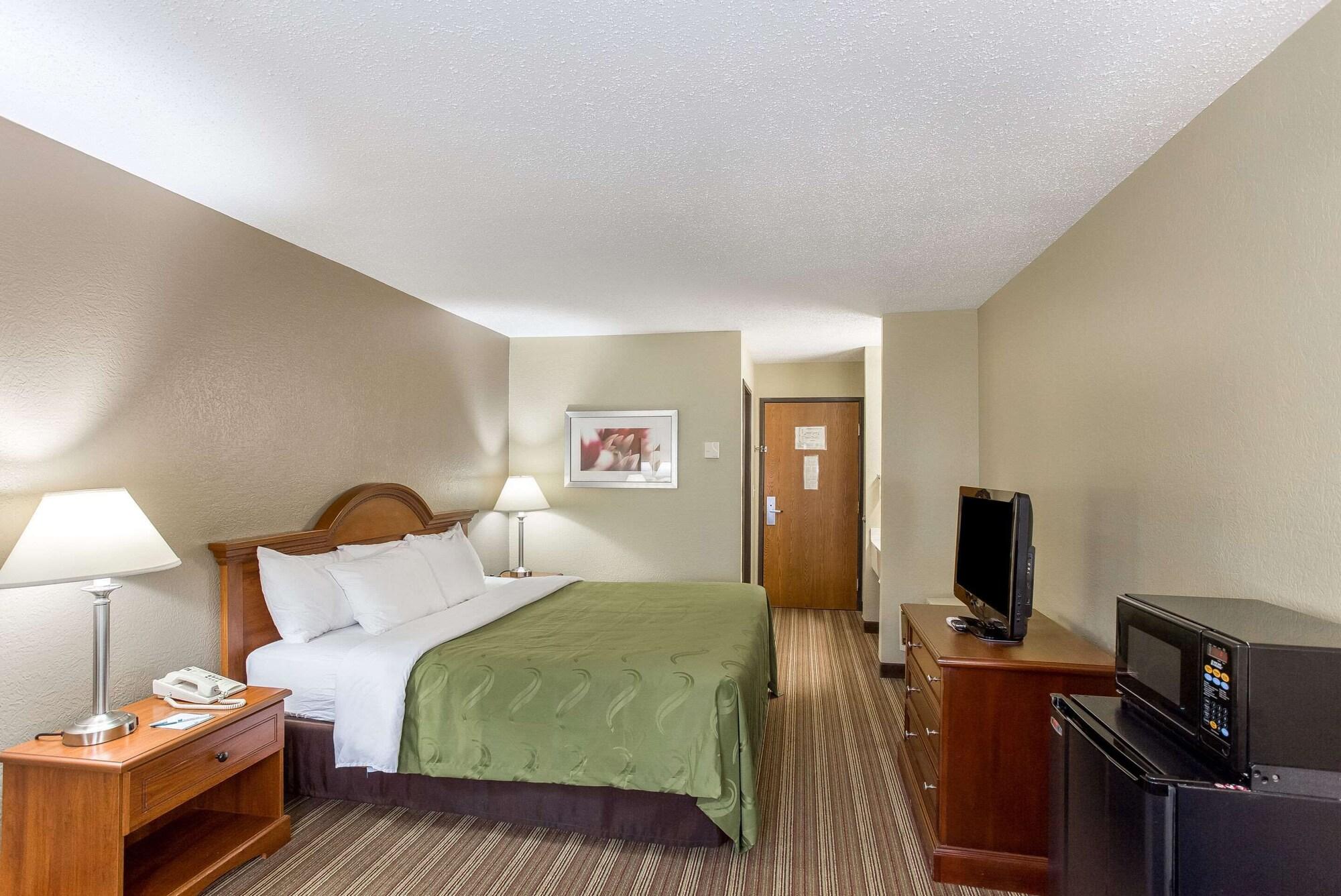 Quality Inn Athens Bagian luar foto